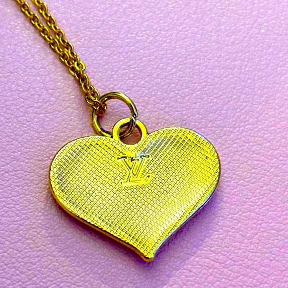 I transformed an upcycled Louis Vuitton charm into a necklace. - Picture 6 of 6